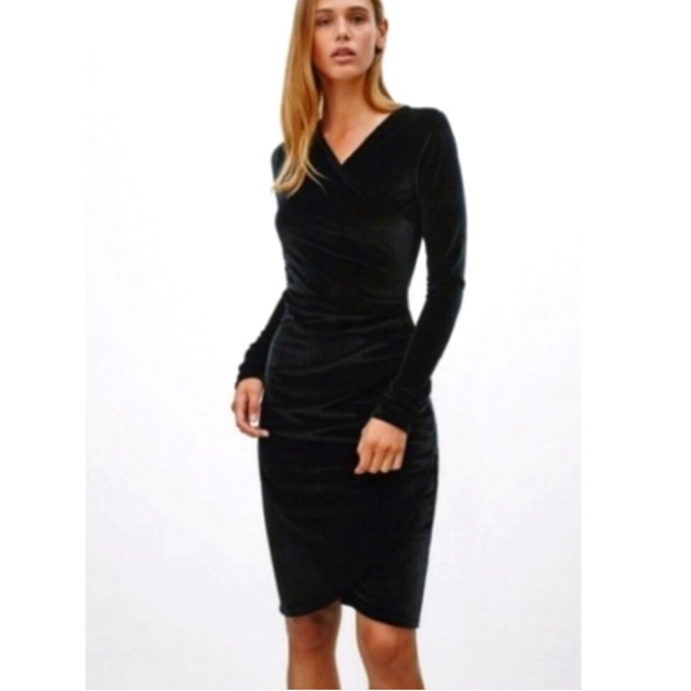 Wilfred Black Long Sleeve Velvet Dress